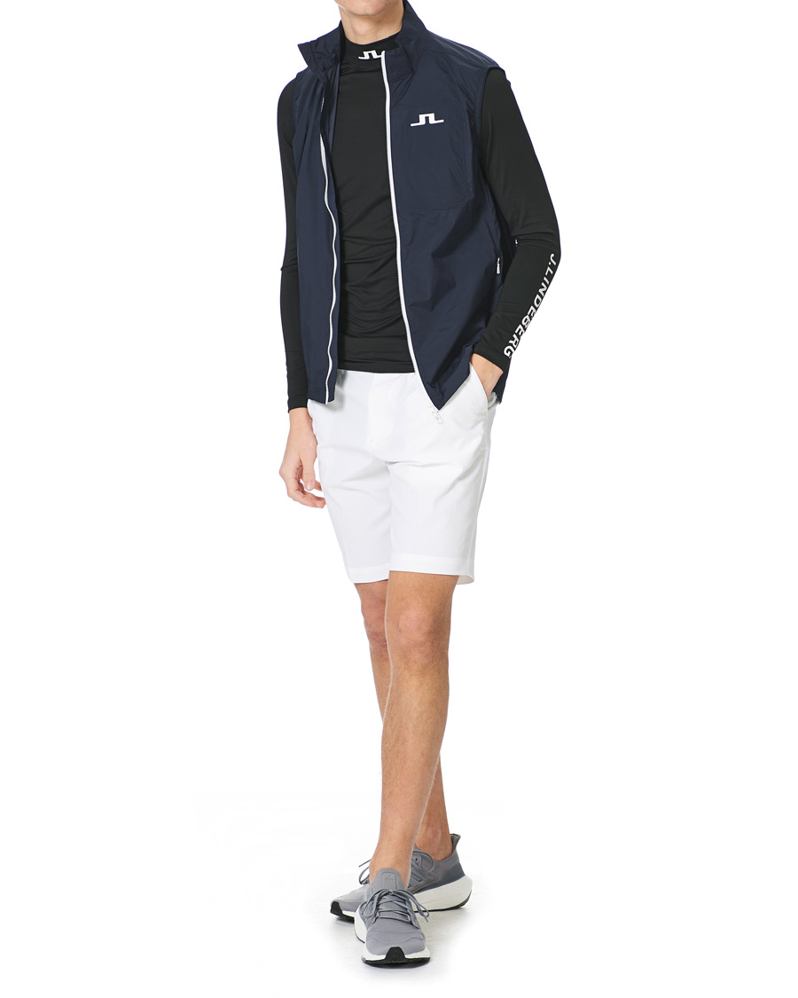 Herren | Shorts | J.Lindeberg | Vent Tight Golf Shorts White