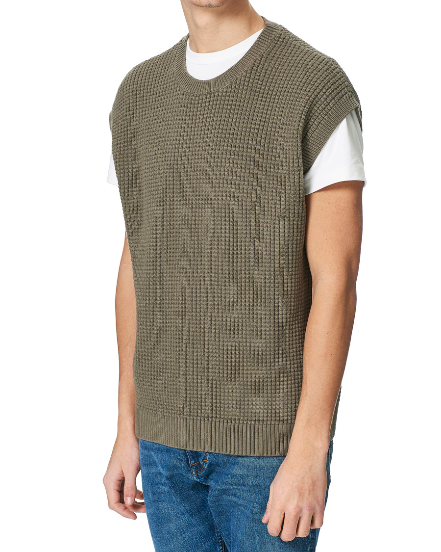 Herren | Pullover | Tiger of Sweden | Clemente Knitted Vest Light Khaki