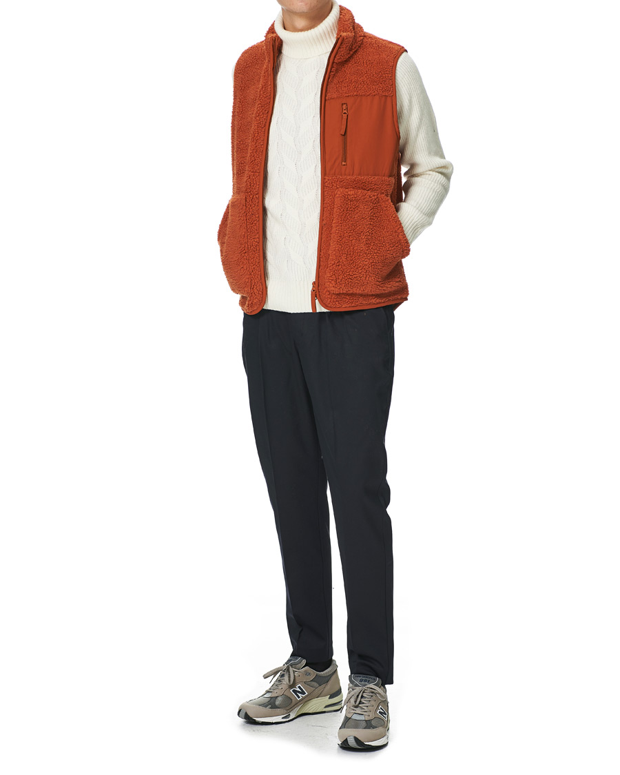 Herren | Pullover | A Day's March | Arvån Recycled Fleece Vest Faded Orange