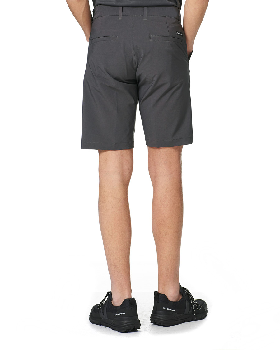 Herren | Shorts | Peak Performance | Flier Shorts Motion Grey