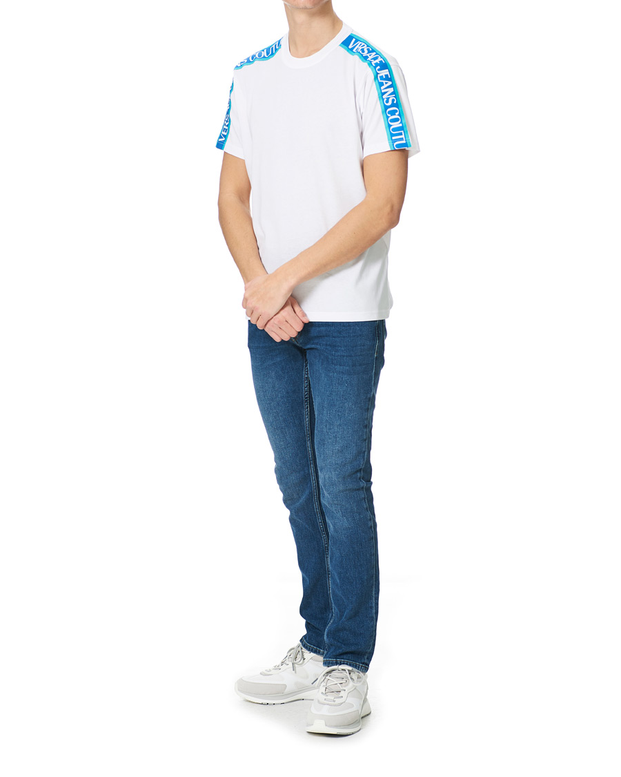 Herren | T-Shirts | Versace Jeans Couture | Tape Logo T-Shirt White