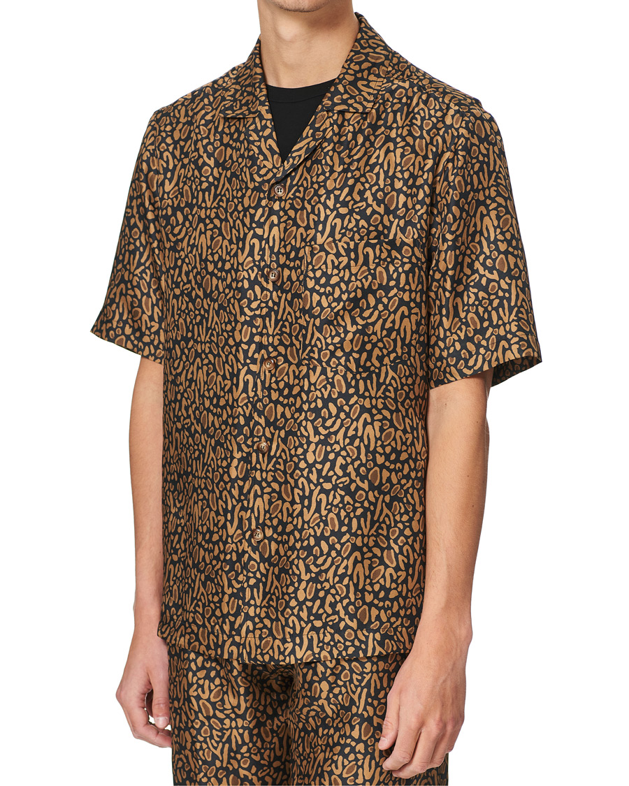 Herren | Hemden | Nanushka | Printed Silk Camp Collar Shirt Brown