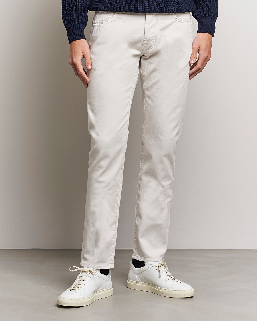 Herr | Kläder | Jacob Cohën | Bard Garment Dyed Gabardine Trousers Beige