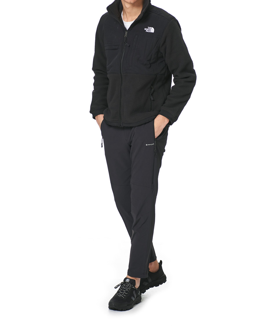 Herren | Veja VEJA X Sea Shepherd Dekkan Vibram Running Sneaker Black | Veja | X Sea Shepherd Dekkan Vibram Running Sneaker Black