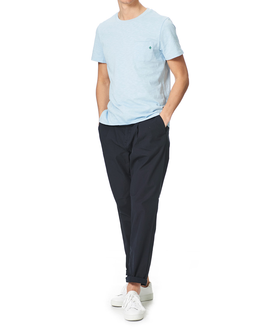 Herren | T-Shirts | Morris | Lily Slub Pocket Crew Neck Tee Light Blue