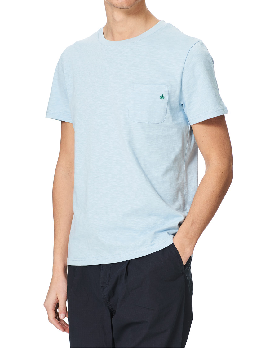 Herren | T-Shirts | Morris | Lily Slub Pocket Crew Neck Tee Light Blue