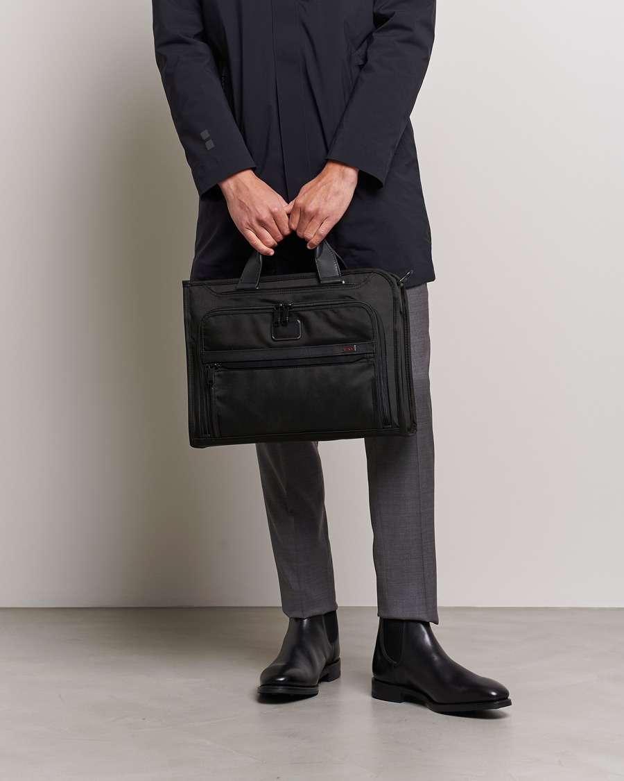 TUMI Alpha 3 Slim Deluxe Portfolio Black bei Care of Carl