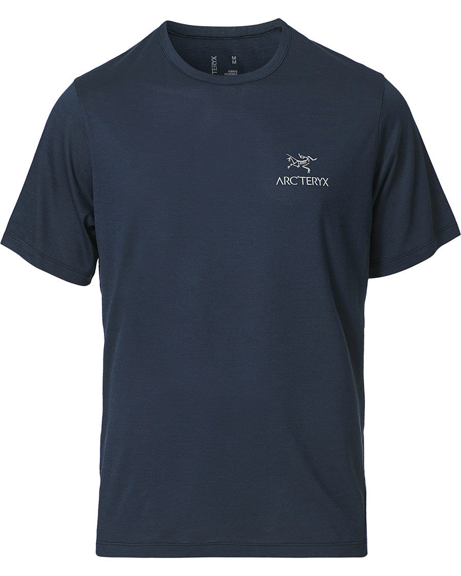 Herren | T-Shirts | Arc'teryx | Arc´Logo Emblem Wool T-shirt Black Sapphire