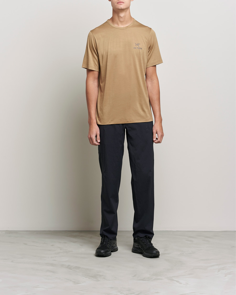 Herren | T-Shirts | Arc'teryx | Arc´Logo Emblem Wool T-shirt Canvas