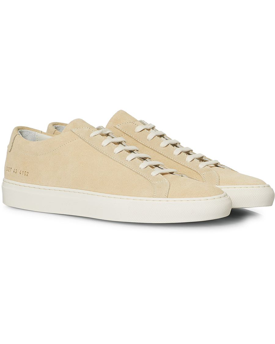 Herren | Common Projects Achilles Low Suede Sneaker Off White | Common Projects | Achilles Low Suede Sneaker Off White