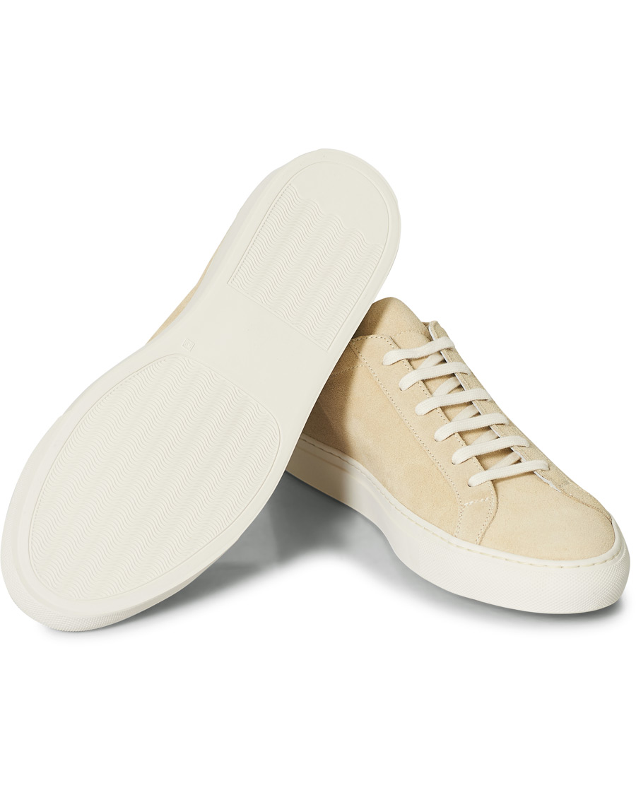 Herren | Common Projects Achilles Low Suede Sneaker Off White | Common Projects | Achilles Low Suede Sneaker Off White