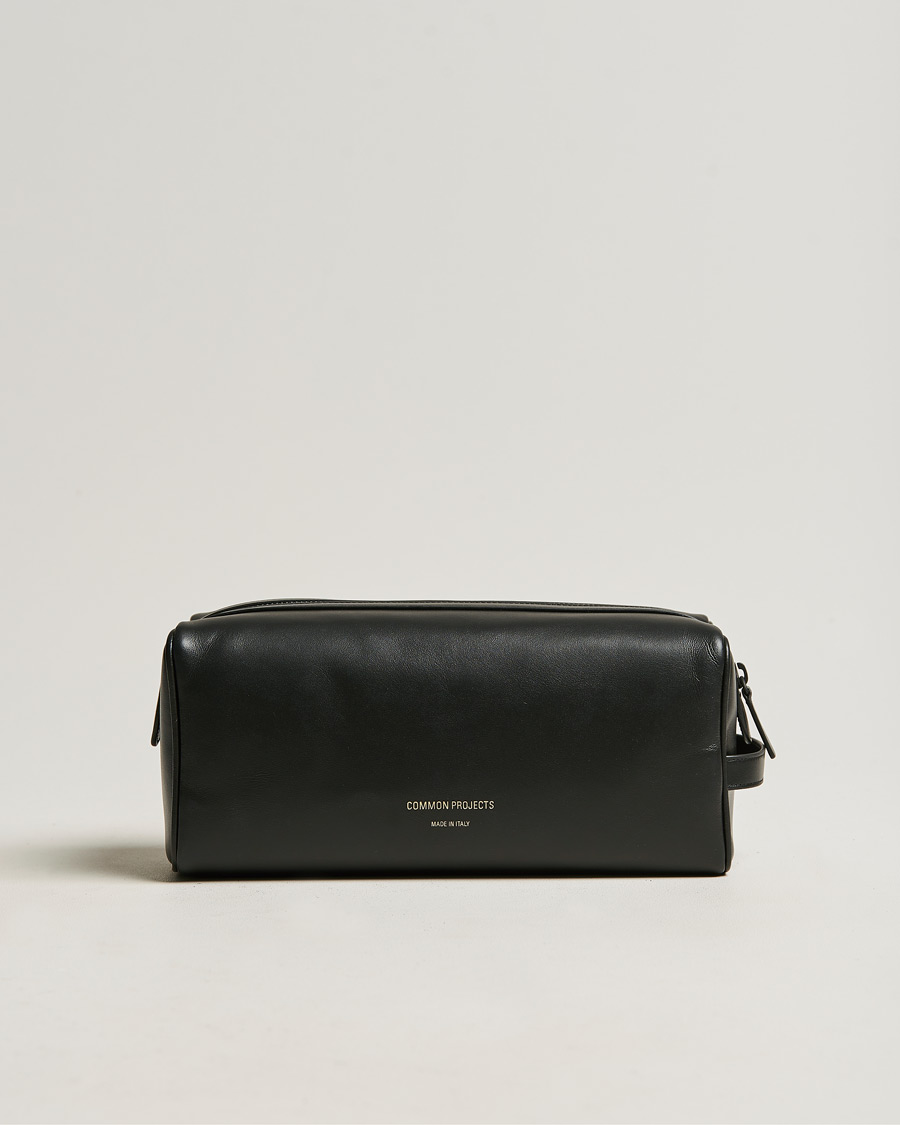 Herren | Common Projects Nappa Leather Toiletry Bag Black | Common Projects | Nappa Leather Toiletry Bag Black