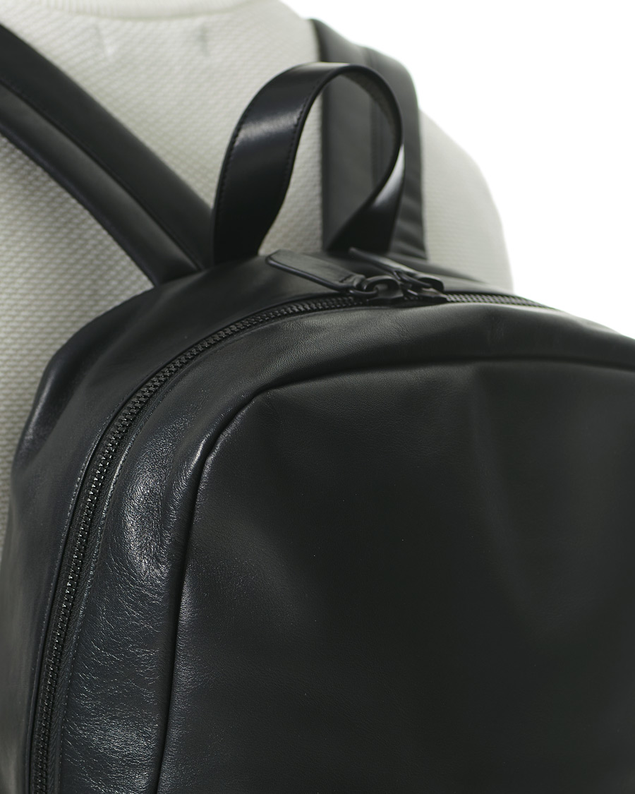 Herren | Common Projects Pebbled Nappa Leather Backpack Black | Common Projects | Pebbled Nappa Leather Backpack Black