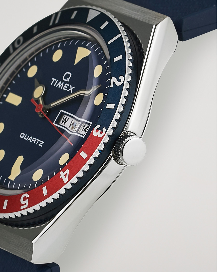 Herren | Timex Q Diver 38mm Rubber Strap Blue/Red | Timex | Q Diver 38mm Rubber Strap Blue/Red