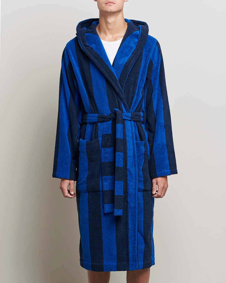 Herren | Schlafanzüge & Bademäntel | Tekla | Organic Terry Hooded Bathrobe Navy Block Stripes