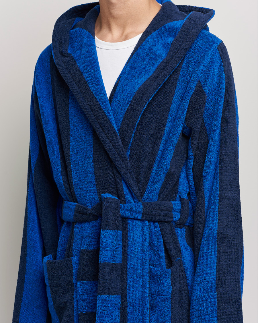 Herren | Schlafanzüge & Bademäntel | Tekla | Organic Terry Hooded Bathrobe Navy Block Stripes