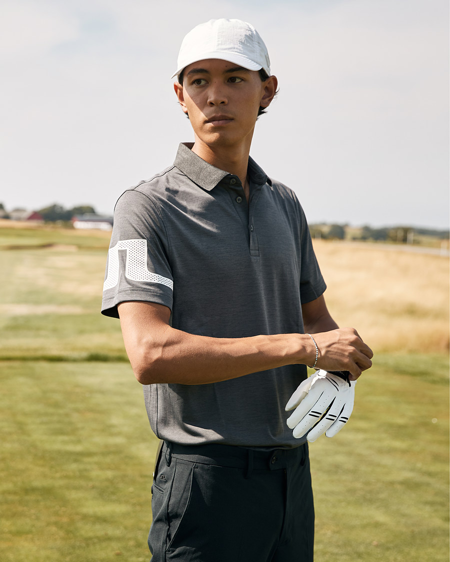 Herren | J.Lindeberg Elijah Crinkle Nylon Logo Cap White | J.Lindeberg | Elijah Crinkle Nylon Logo Cap White