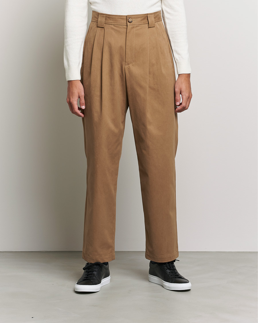 Herren | | A.P.C. | Eddy Pleated Chinos Tobacco