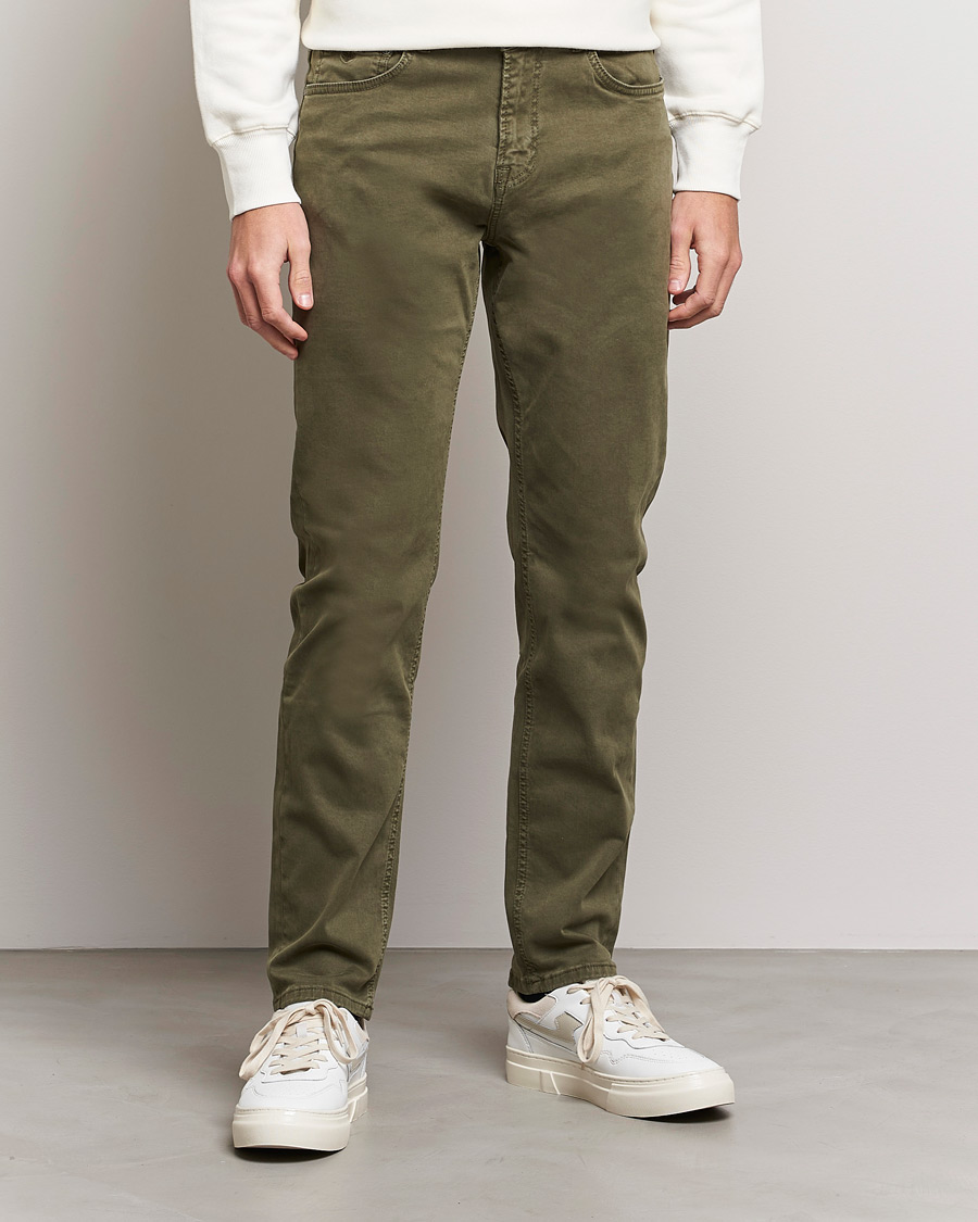 Men | Casual Trousers | Morris | James Brushed Chinos Olive