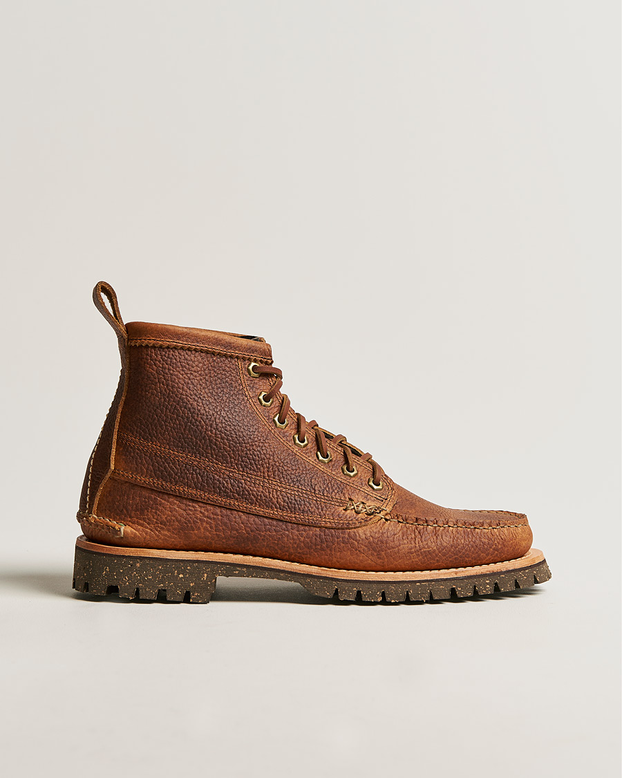 Herren | Yuketen Cortina Sole Angler Boots Brown Grain Calf | Yuketen | Cortina Sole Angler Boots Brown Grain Calf