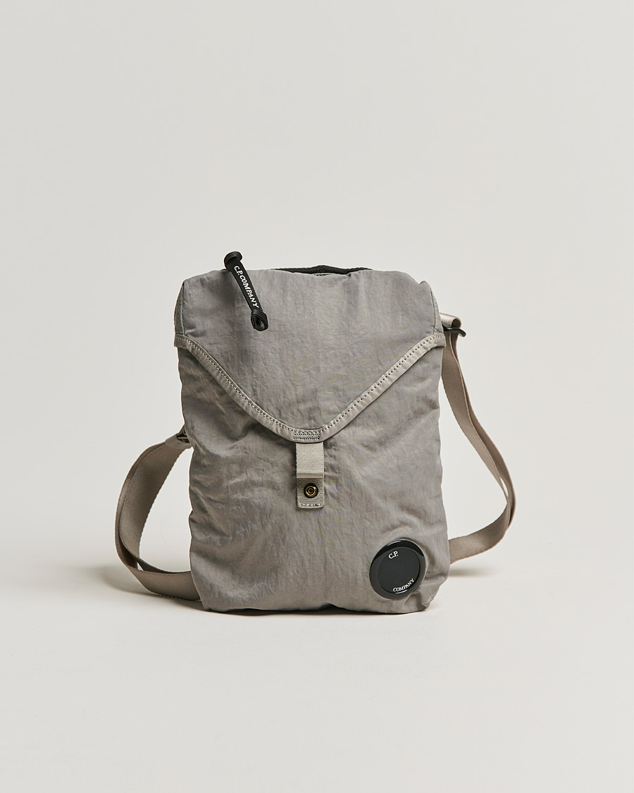 Herren | C.P. Company Nylon B Shoulder Bag Grey | C.P. Company | Nylon B Shoulder Bag Grey