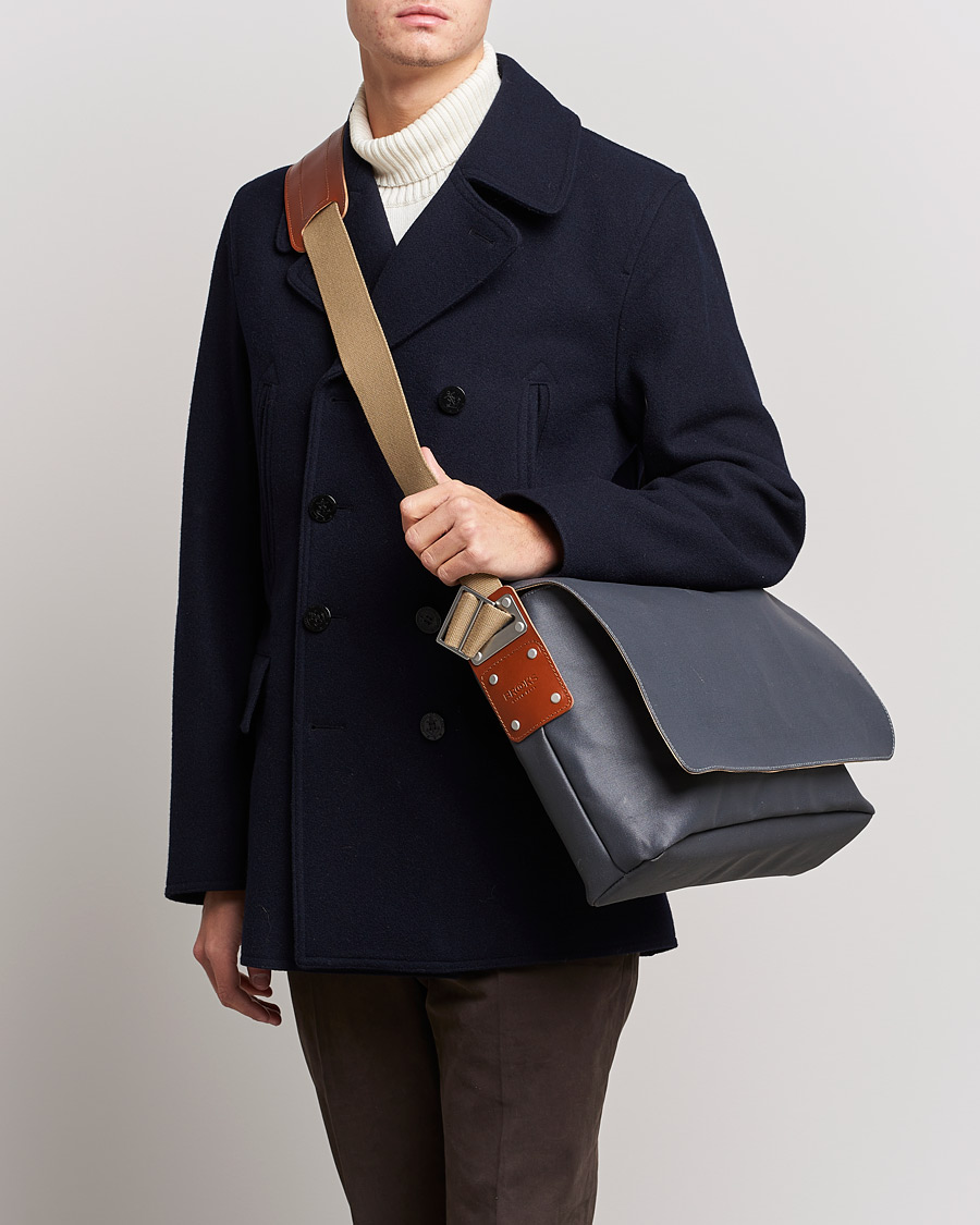 Herren |  | Brooks England | Barbican Cotton Canvas 13L Shoulder Bag Grey