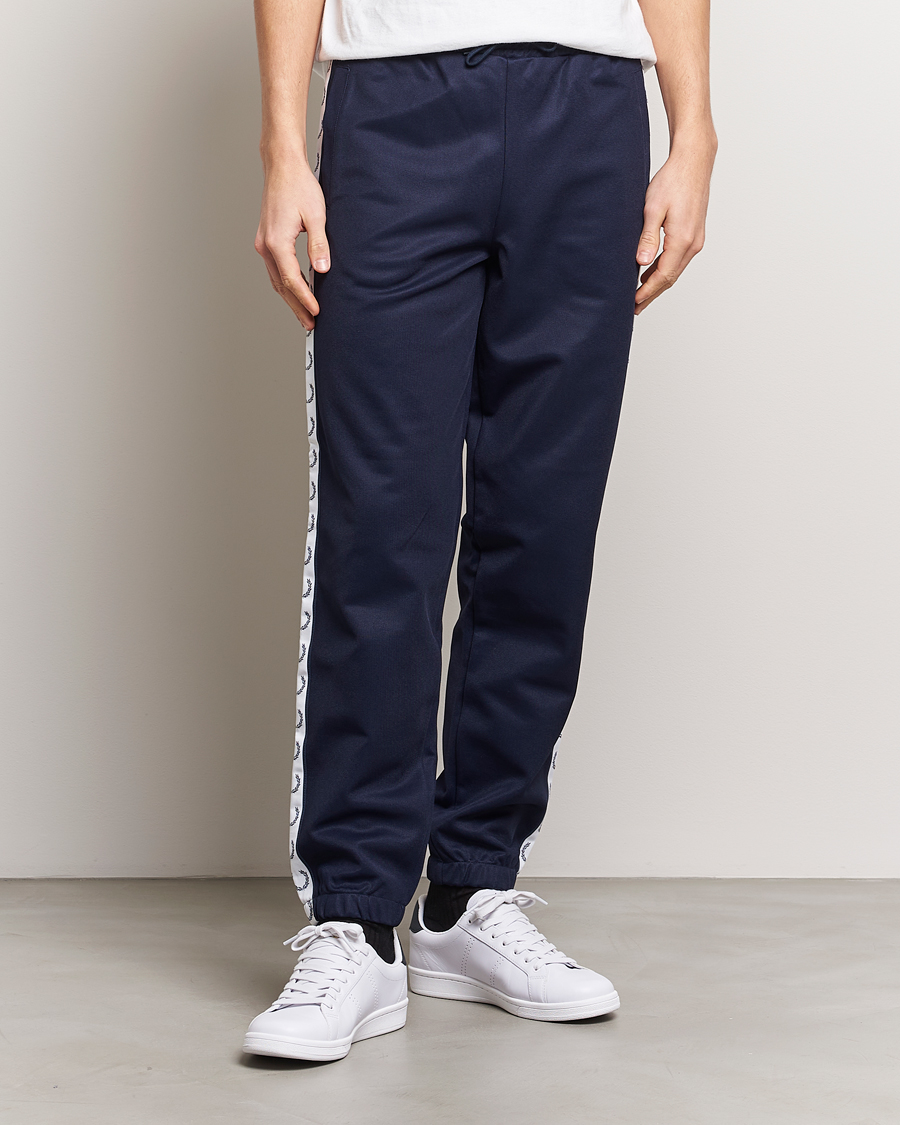 Herren |  | Fred Perry | Taped Track Pants Carbon blue