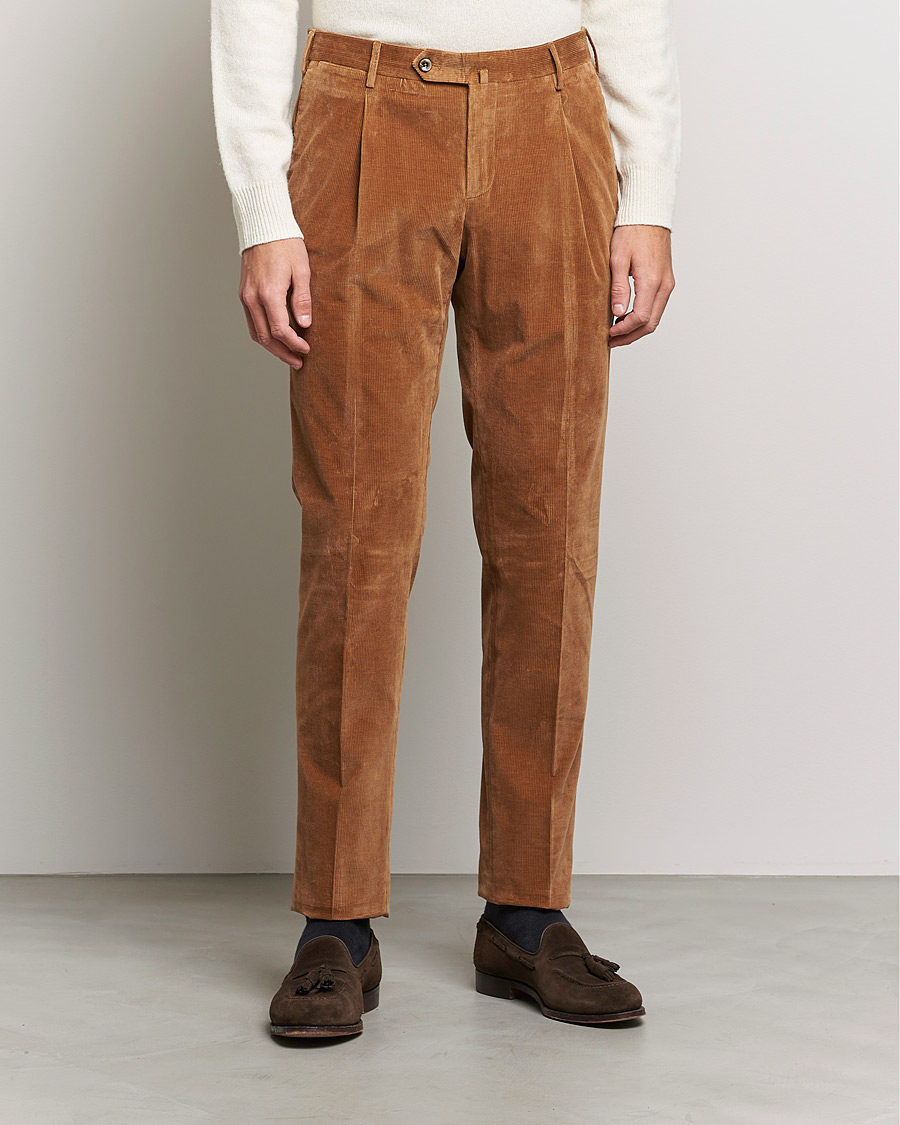 Herren | Cordhosen | PT01 | Slim Fit Pleated Corduroy Trousers Caramel