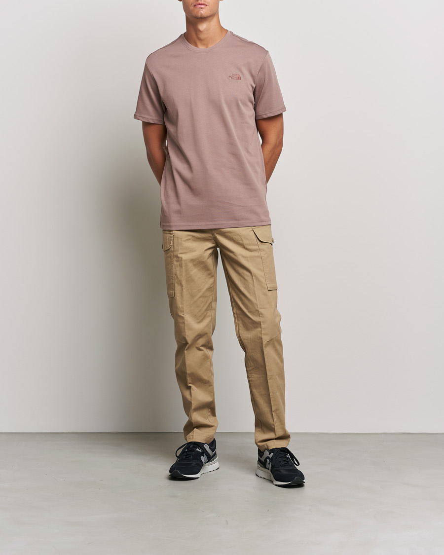 Herren | T-Shirts | The North Face | Premium Simple Logo Tee Deep Taupe
