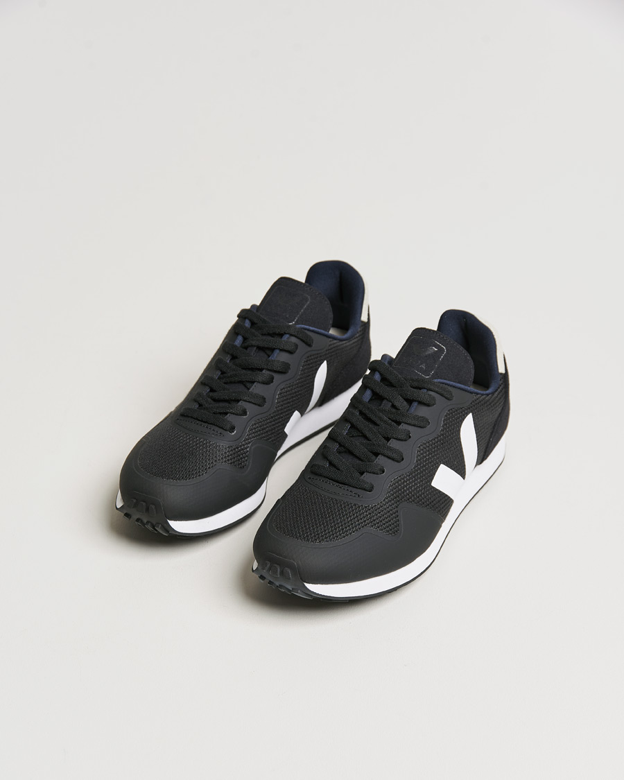 Herren | Veja SDU Vegan Running Sneaker Black White | Veja | SDU Vegan Running Sneaker Black White