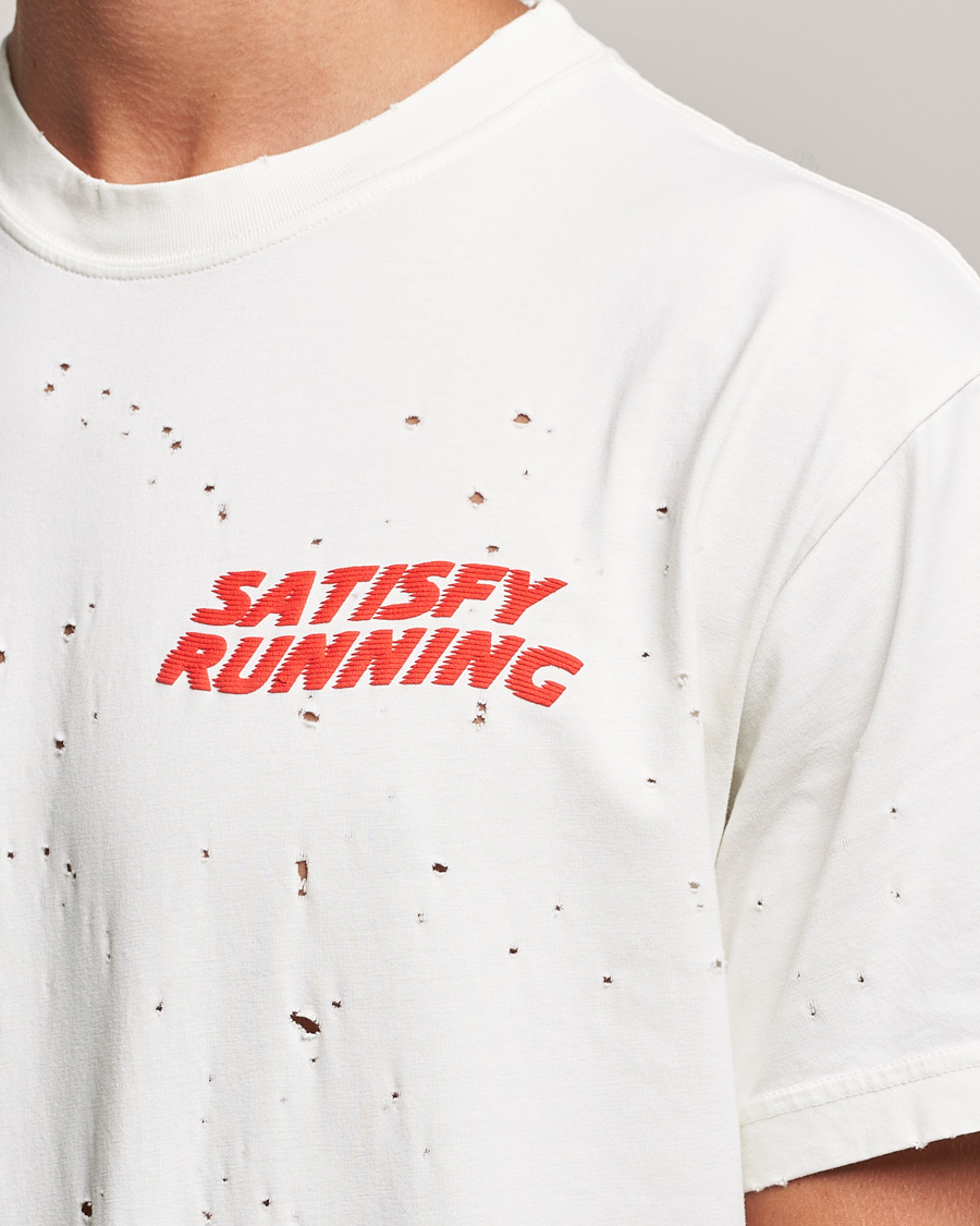 Herren | T-Shirts | Satisfy | MothTech Distressed T-Shirt Off White