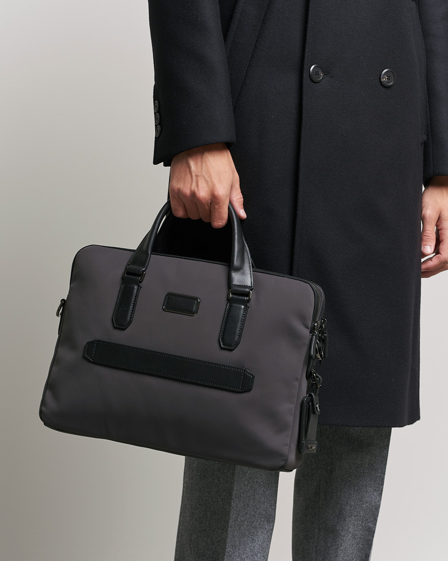 Herren |  | TUMI | Harrison Sycamore Slim Brief Black/Iron