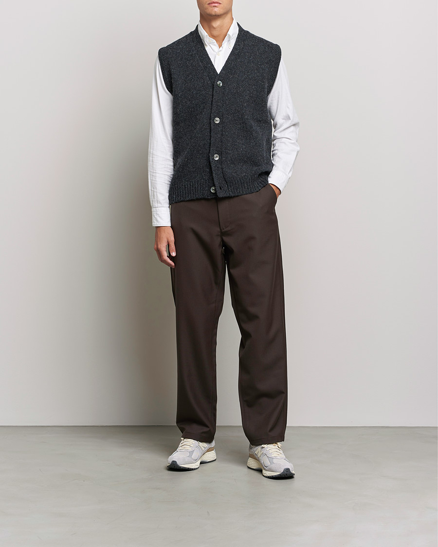 Herren | Pullover | Sunflower | Steven Knit Vest Dark Grey