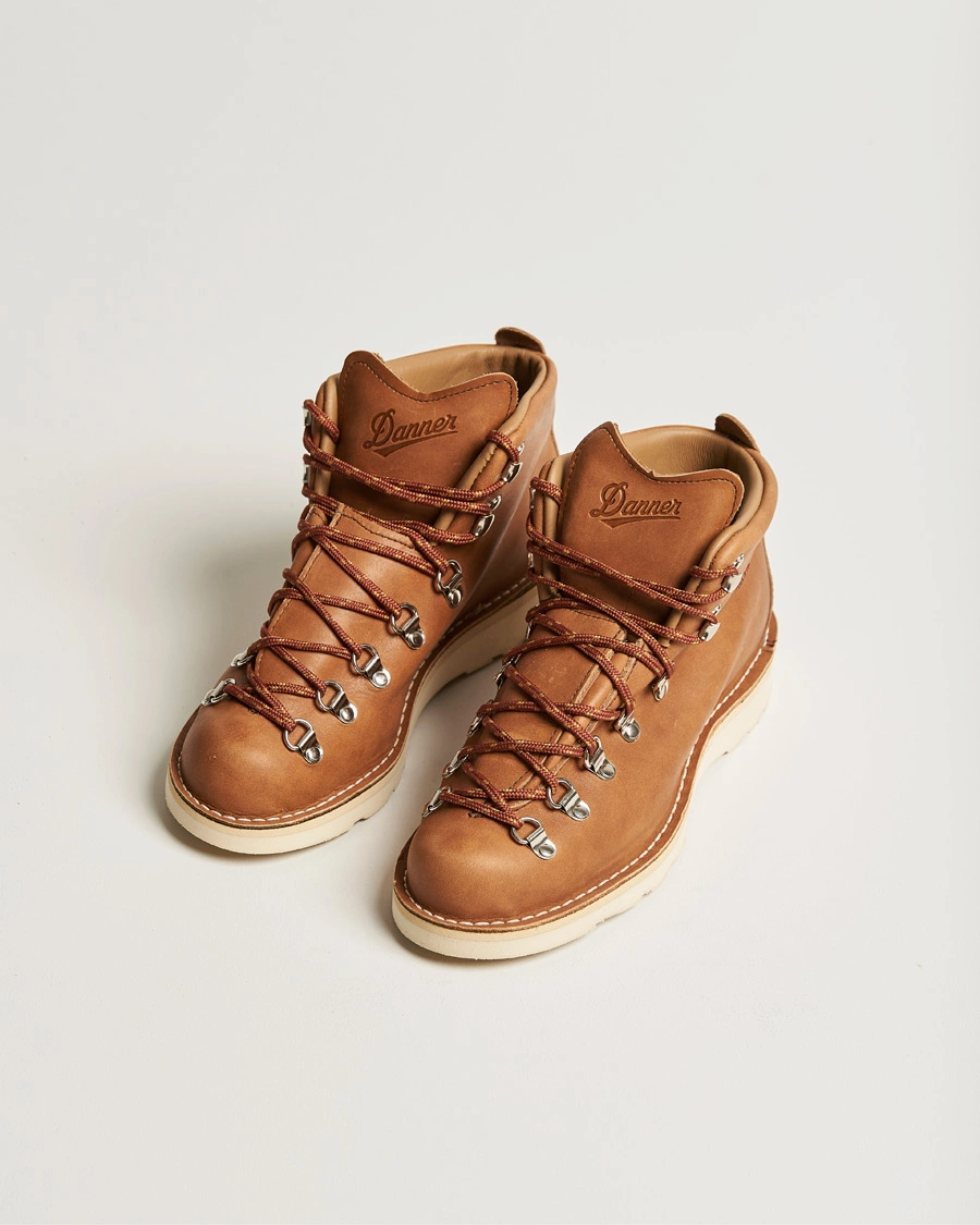 Herren | Handgefertigte Schuhe | Danner | Mountain Light GORE-TEX Boot Kenton