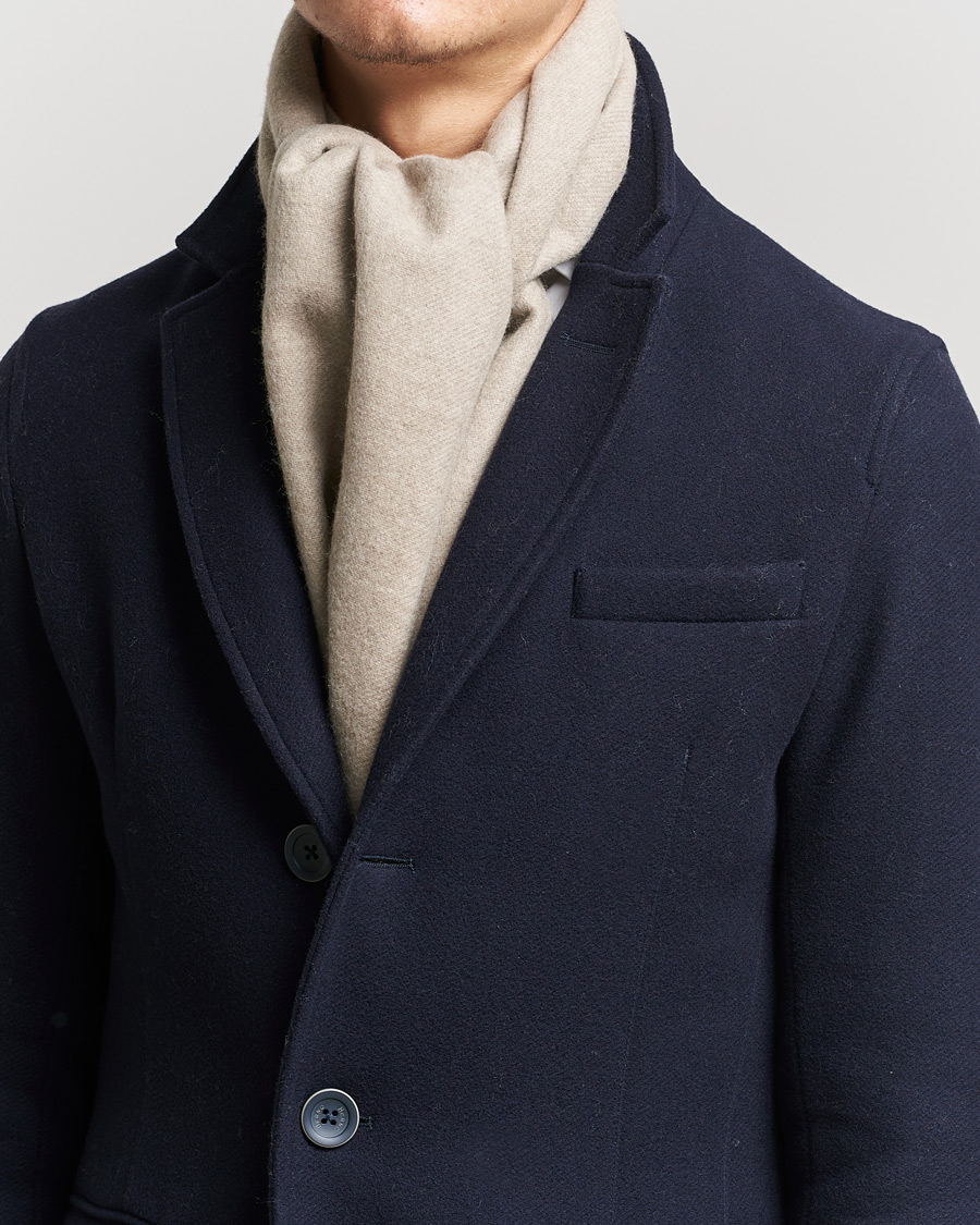 Herren | Begg & Co Vier Lambswool/Cashmere Solid Scarf Mushroom | Begg & Co | Vier Lambswool/Cashmere Solid Scarf Mushroom
