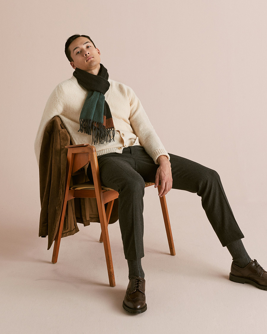 Herren | Begg & Co Arran Cashmere Scarf Slate Green | Begg & Co | Arran Cashmere Scarf Slate Green