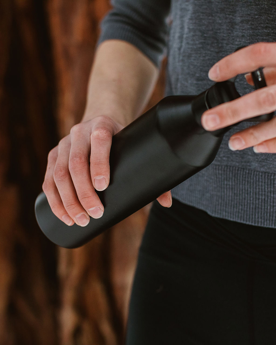 Herren | MiiR 23oz Narrow Bottle Black | MiiR | 23oz Narrow Bottle Black