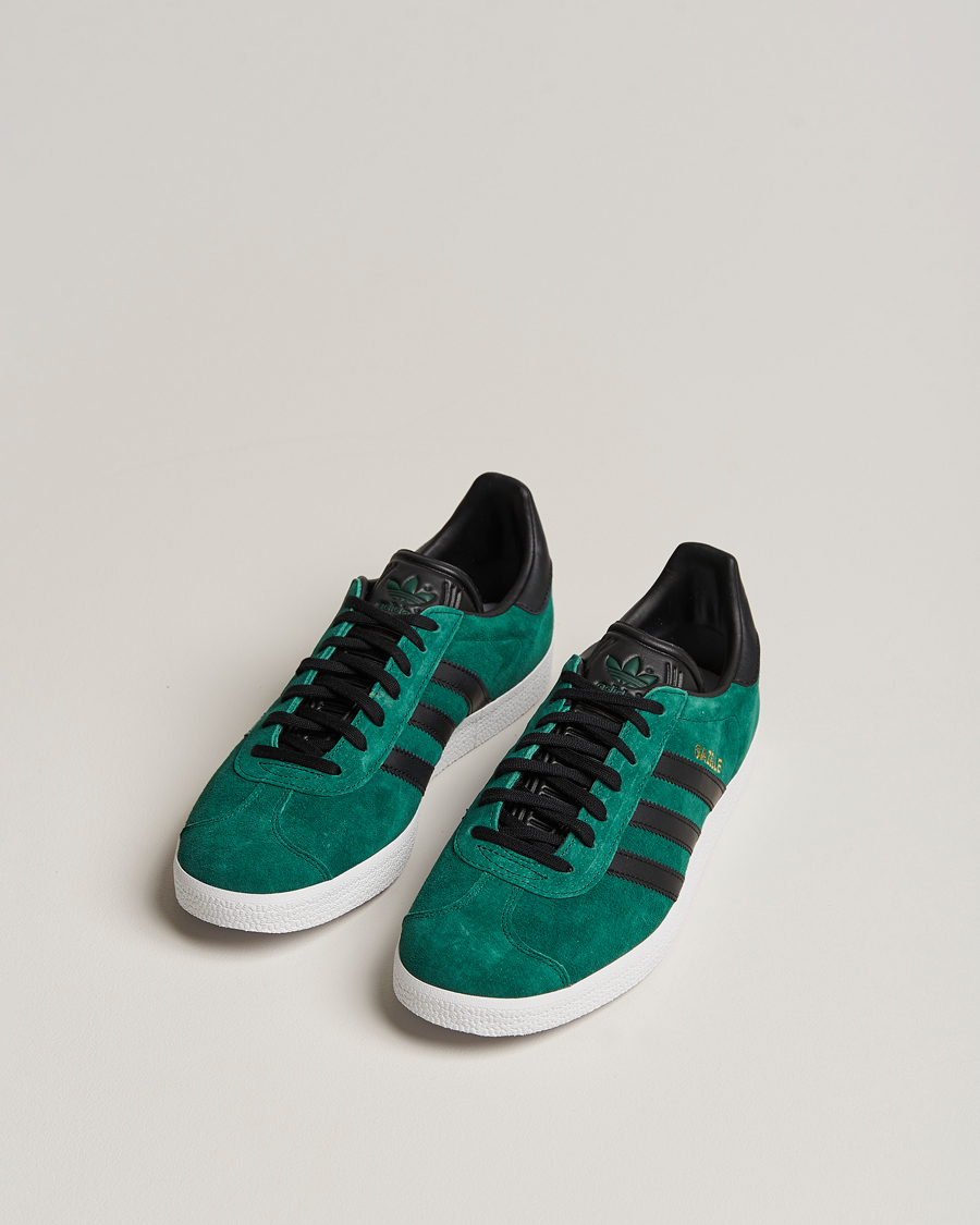Herren | Wildlederschuhe | adidas Originals | Gazelle Sneaker Green Black