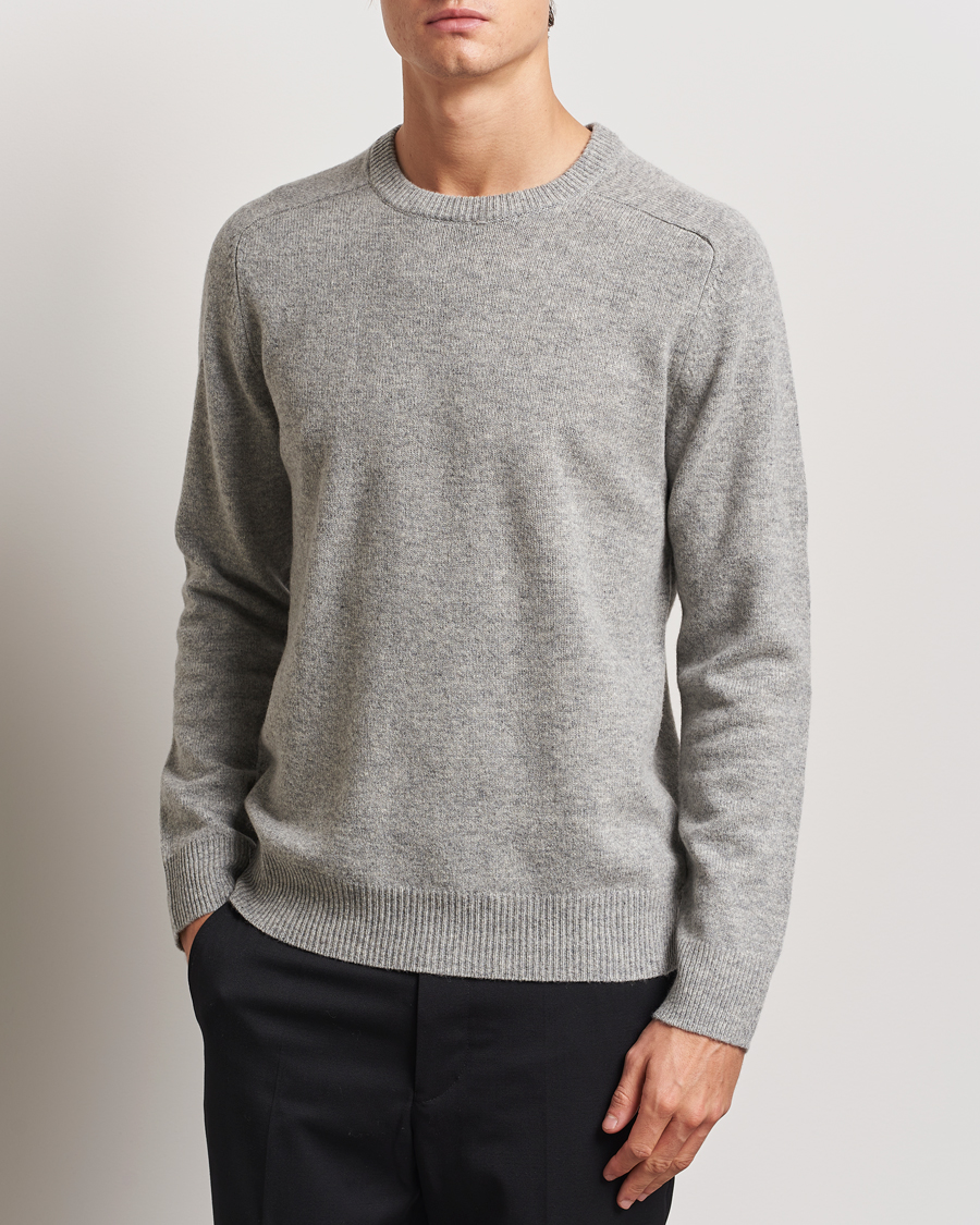 Herren |  | A Day's March | Brodick Lambswool Sweater Grey Melange