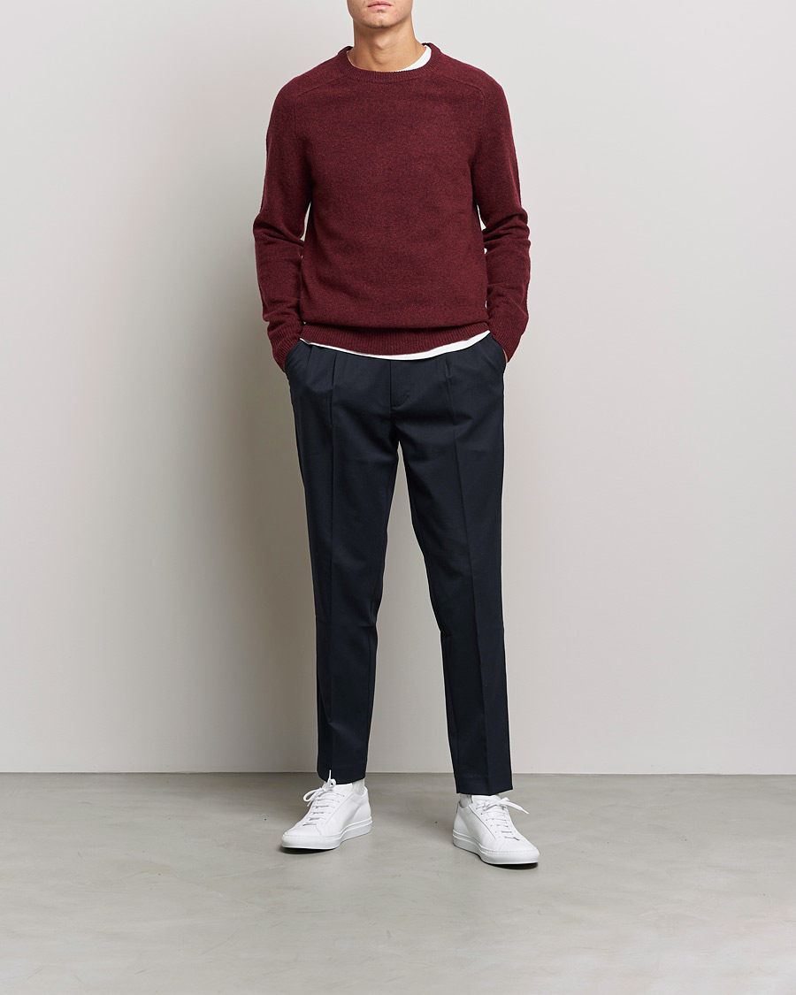 Herren | A Day's March | A Day's March | Brodick Lambswool Sweater Wine