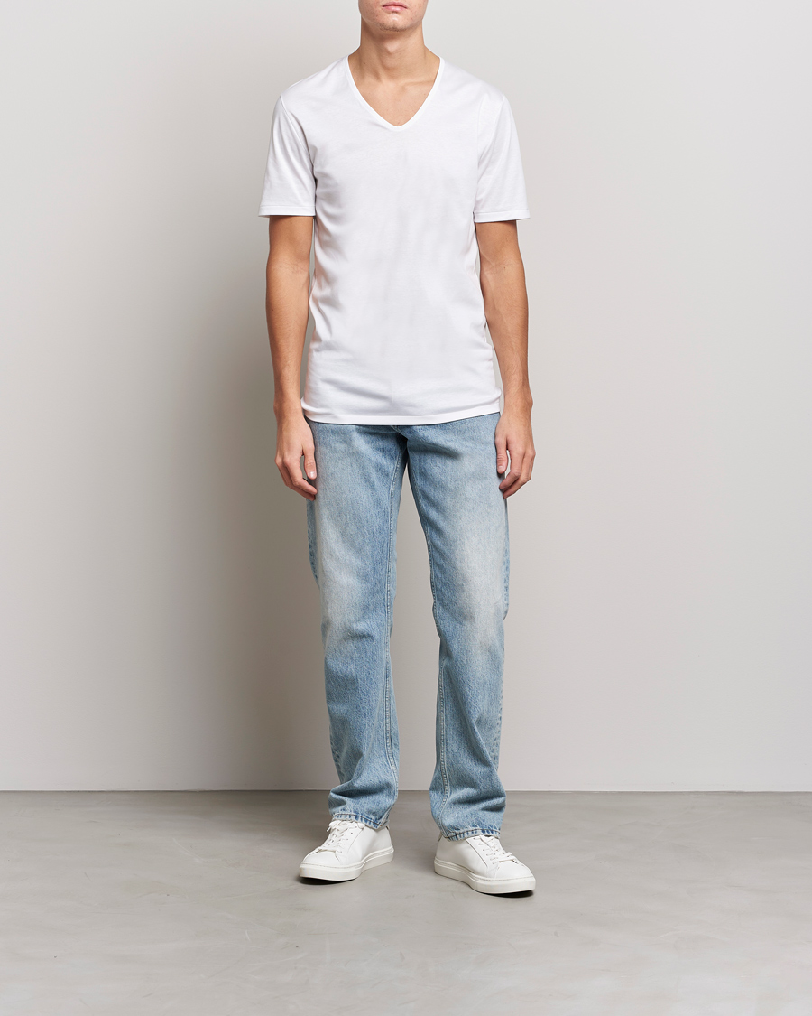 Herren | T-Shirts | Zimmerli of Switzerland | Sea Island Cotton V-Neck T-Shirt White