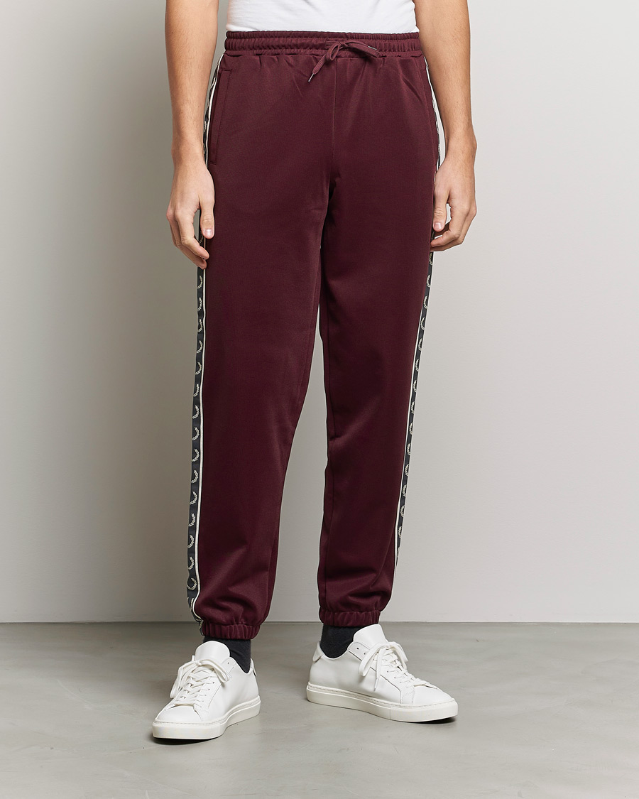 Herren |  | Fred Perry | Taped Track Pants Oxblood