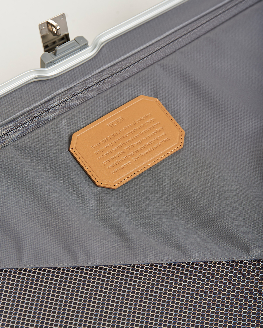 Herren | TUMI Extended Trip Aluminum Packing Case Texture Silver | TUMI | Extended Trip Aluminum Packing Case Texture Silver