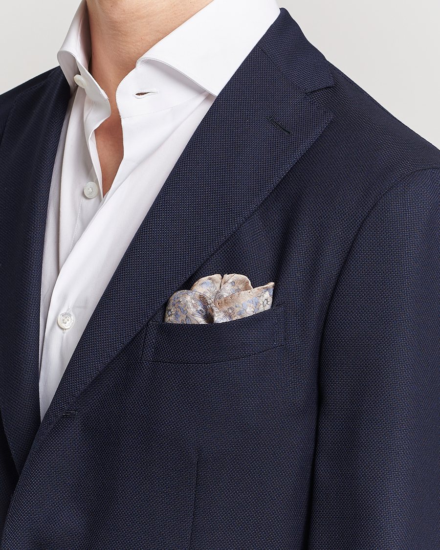 Herren |  | Amanda Christensen | Silk Oxford Printed Flower Pocket Square Yellow