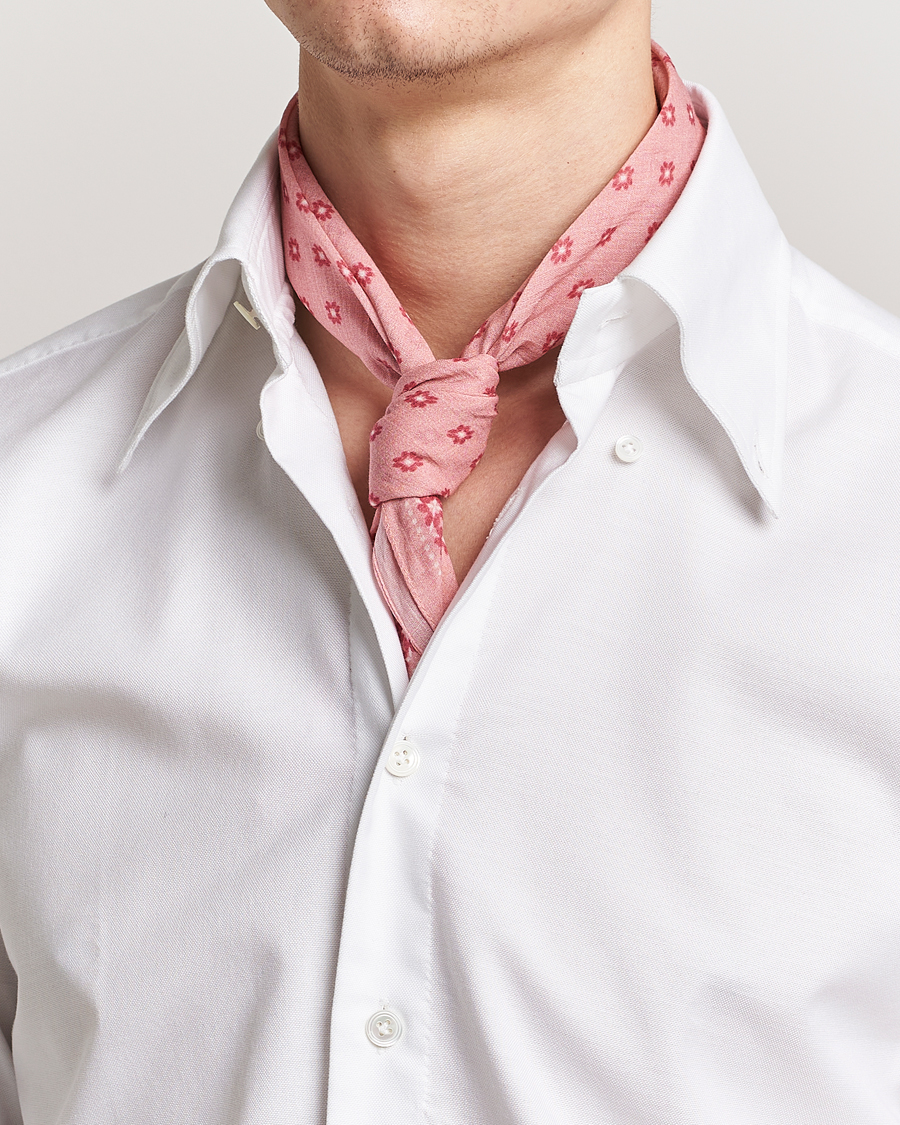 Herren | Amanda Christensen Cotton Voilé Printed Flower Bandana Red | Amanda Christensen | Cotton Voilé Printed Flower Bandana Red