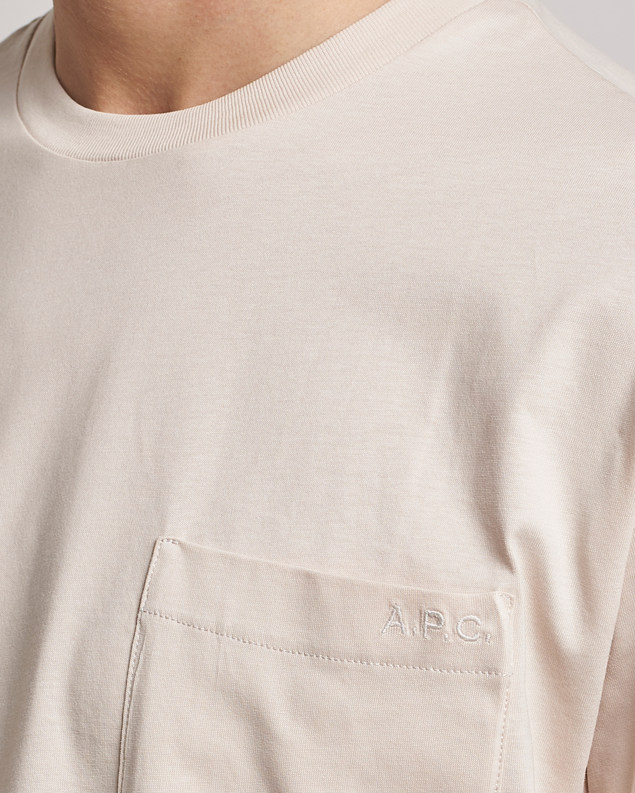 Herren | T-Shirts | A.P.C. | Short Sleeve Pocket T-Shirt Ecru