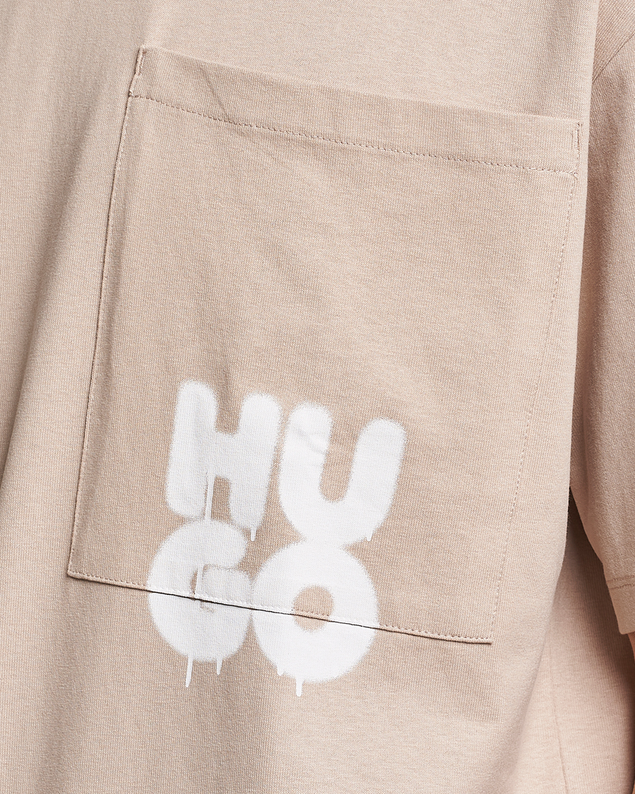 Herren | T-Shirts | HUGO | Dampato Logo Pocket Crew Neck T-Shirt Light Beige