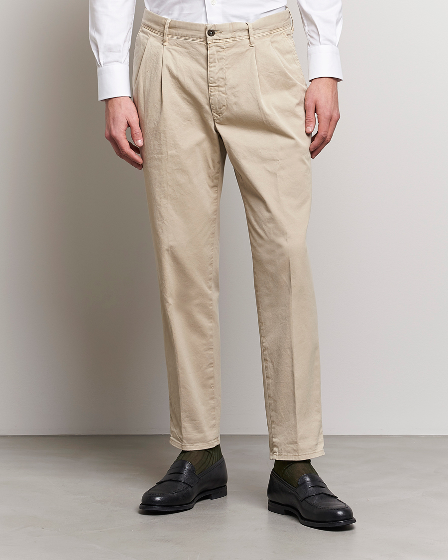 Herren | | Incotex | Tapered Fit Pleated Slacks Beige