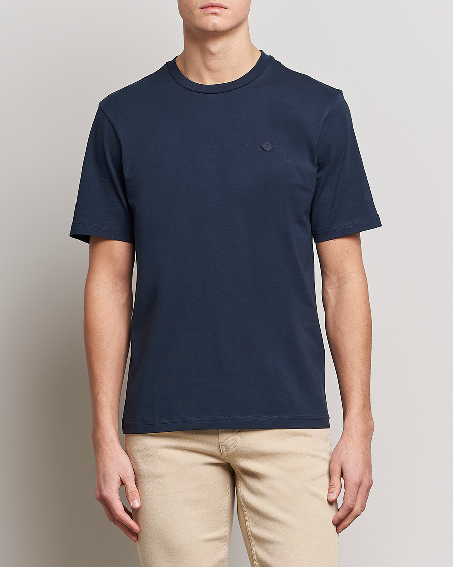 Herren |  | J.Lindeberg | Dale Organic Cotton Patch T-Shirt Navy