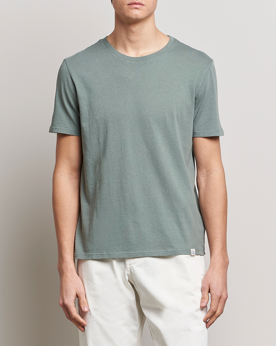 Herren |  | Merz b. Schwanen | Organic Cotton Washed Crew Neck T-Shirt Green Stone